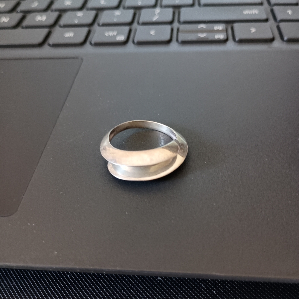 Sterling silver spiral ring